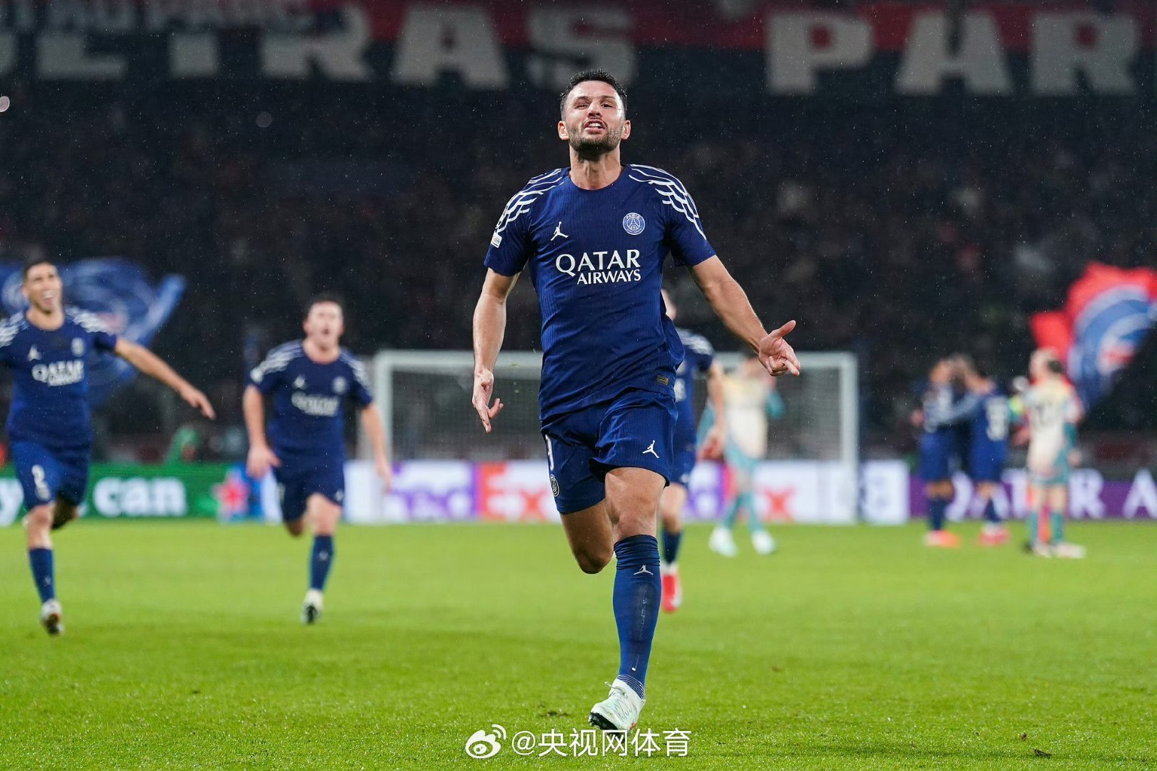 欧博ABG官网会员登录入口-包含VAR判罚再引争议，格列兹曼对阵巴黎圣日耳曼裁判判点引发巨大争议的词条